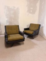 Edle Vintage Club Sessel mit drehbarem Metallfuss 70`s